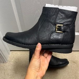Clark’s Black Leather Ankle Boots with zipper and buckle